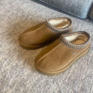 Ugg slippers